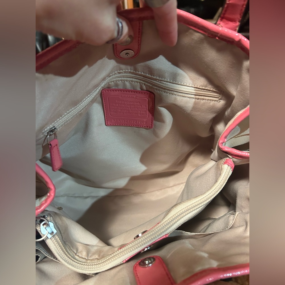 2013 Coach Pink Signature Stripe Carryall Tote Satchel Bag w/ Duel Hangtags - Picture 11 of 15